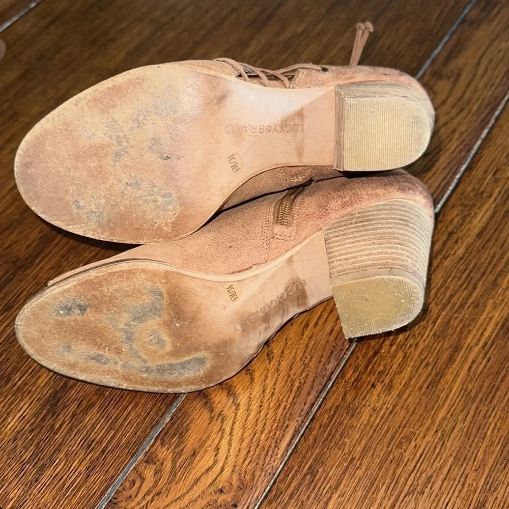 Lucky Brand, Harlee light brown leather open toe healed booties size 6M